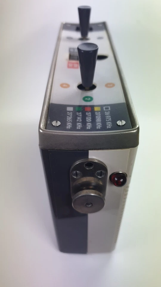 RARITÄT - Graupner-Grundig Variophon 10-Kanal RC "Tip-Tip"-Fernsteuerungssender  - Bild 4 von 4