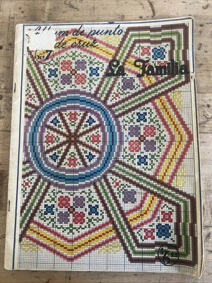 Vintage Album de Punto de Cruz #7 La Familia 1955 Floral Crosses Borders Book
