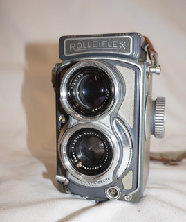 Vintage 1950s/1960s Rolleiflex "Baby" 4x4 Twin Lens Reflex (TLR) Camera