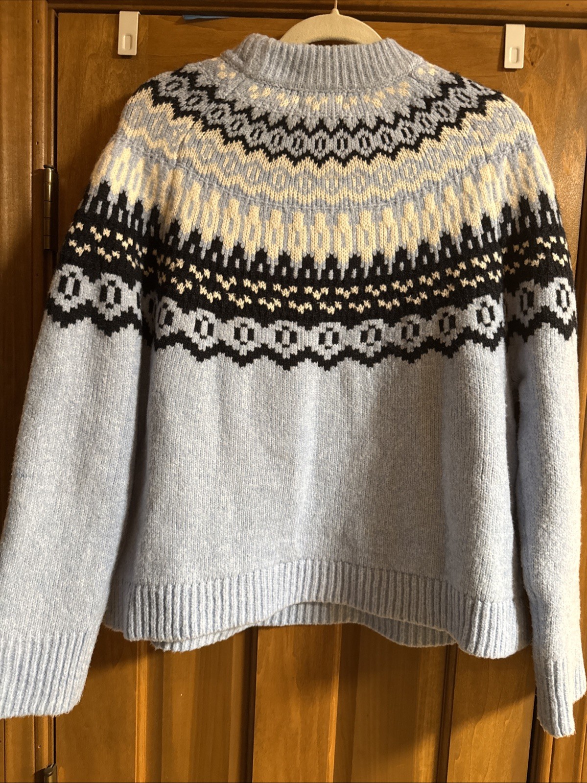 Universal Thread Women's Pattern Cable Knit Sweat… - image 4