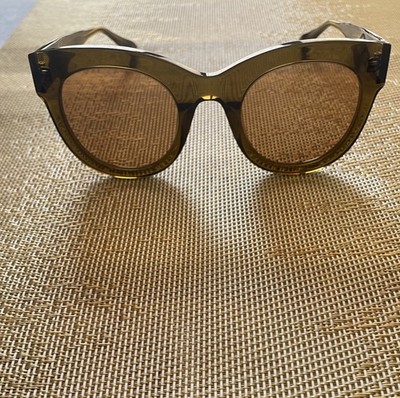 Aperçu Le Chat Sunglasses
