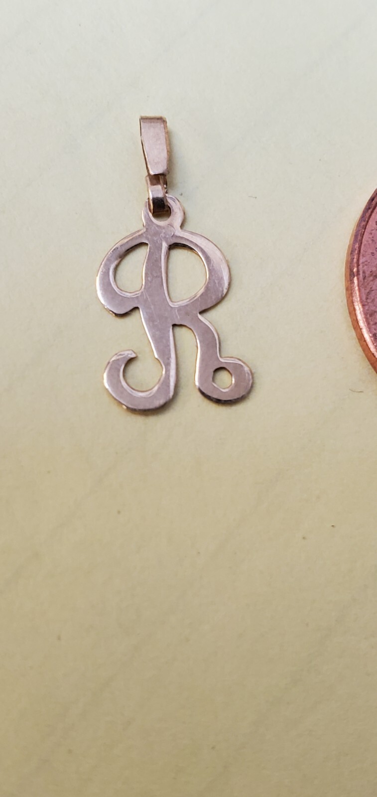 14karat Gold Script Initial R - image 1