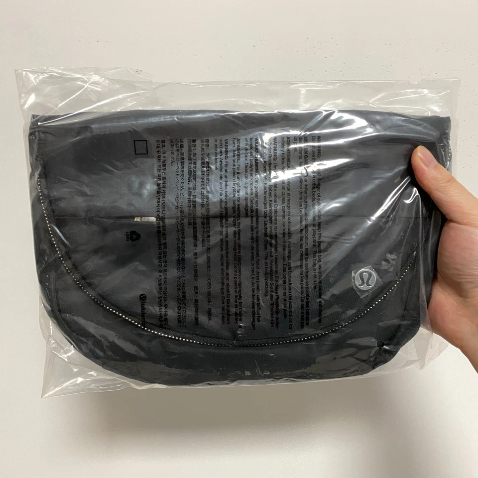 Bolso Lululemon All Night Festival 5l Negro/Plateado Foto 3 de 4