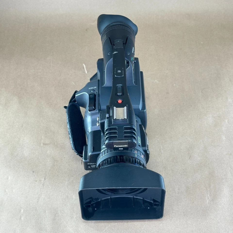 Videocámara Panasonic AG-HPX170P P2 HD - DVCPRO HD - 397 horas - Batería y cargador Foto 4 de 4