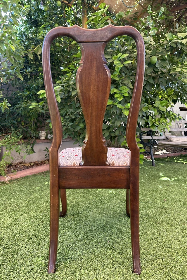 Ethan Allen Georgian Court Queen Anne Dining Room Side Chair - Image 2 of 4