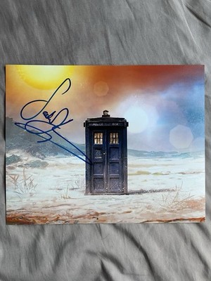 Sacha Dhawan original Autogramm, persönlich signiert, 10x8 Foto