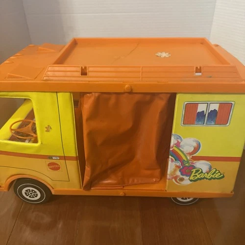 VTG 1971 Mattel Barbie Country Camper RV Vehicle  Motorhome Not Complete Cracked