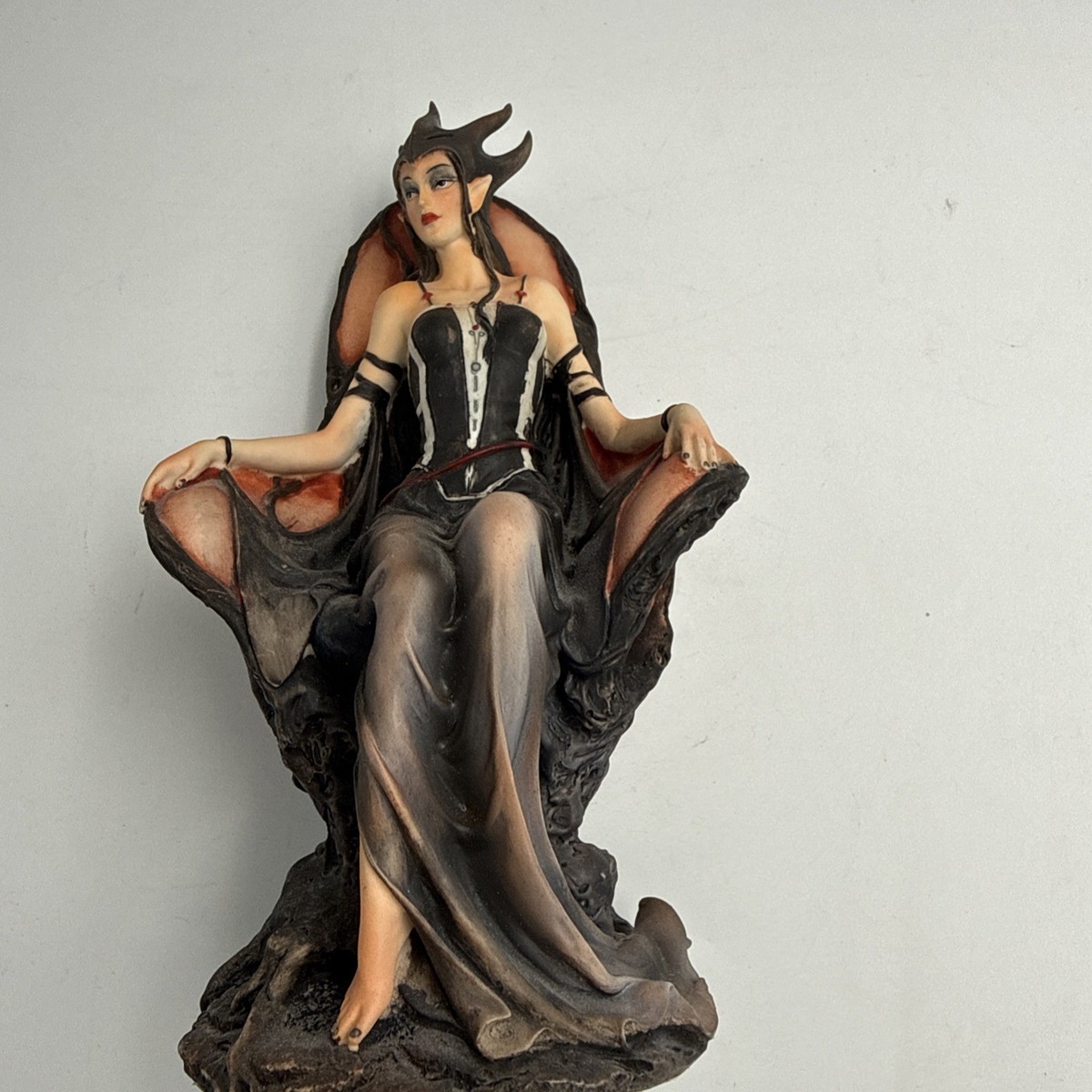 Enchanted Art Renee Biertempfel “Witch” figurine 2006 LTT