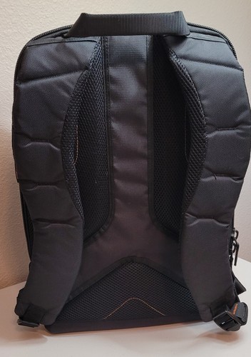 120.581 SLR Suspension System Camera/laptop Backpack. Many Pockets - Picture 7 of 10