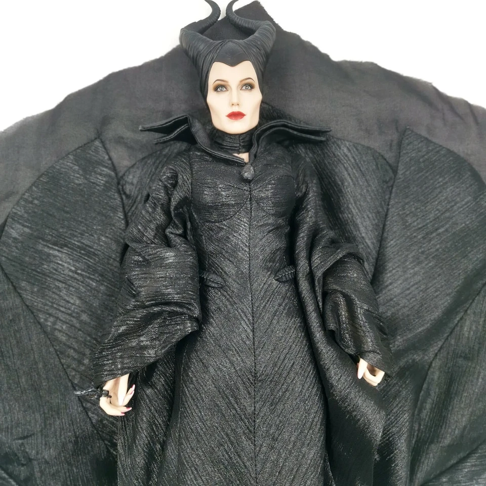 Figura esculpida cabeza corporal 1/6 Hot Toys HT Maléfica MMS247 coleccionable usada Foto 3 de 3