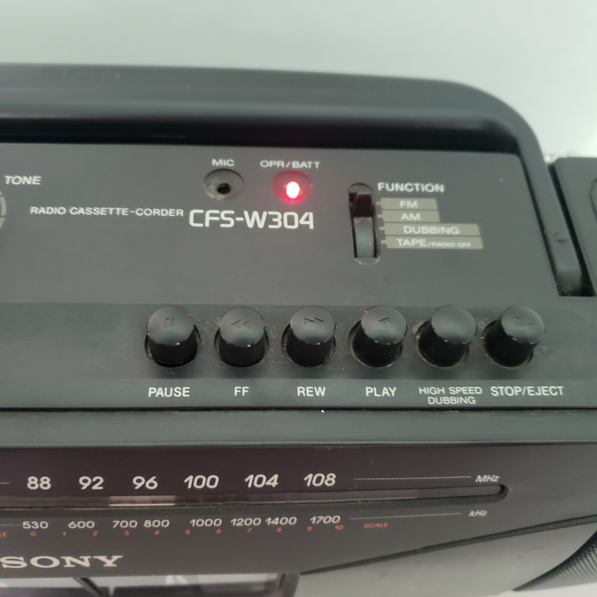 Sony CFS-W304 Portable Stereo Boombox AM/FM Radio Dual Cassette