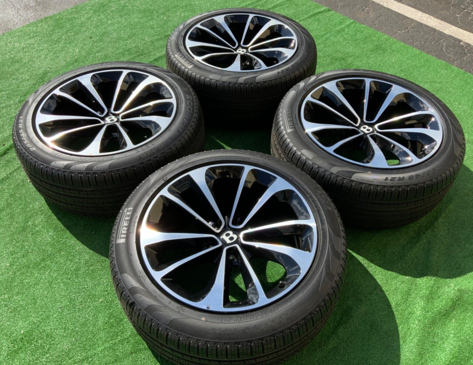 Bentley Bentayga 21 inch Tires Pirelli Mulliner Option Rare Video