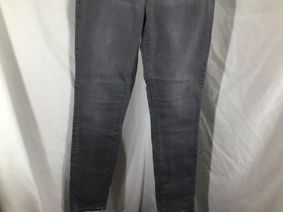 Calça jeans Tru Lux cinza feminina tamanho 30/10 strass perna reta - Imagem 3 de 4