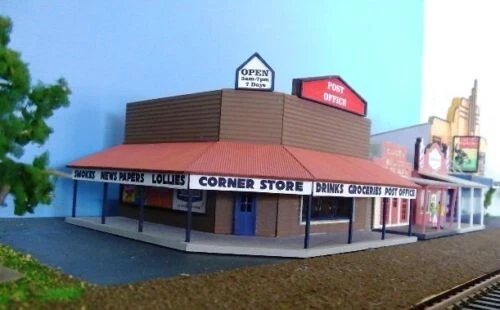 Ho Scale Corner store/Post office - Picture 1 of 2