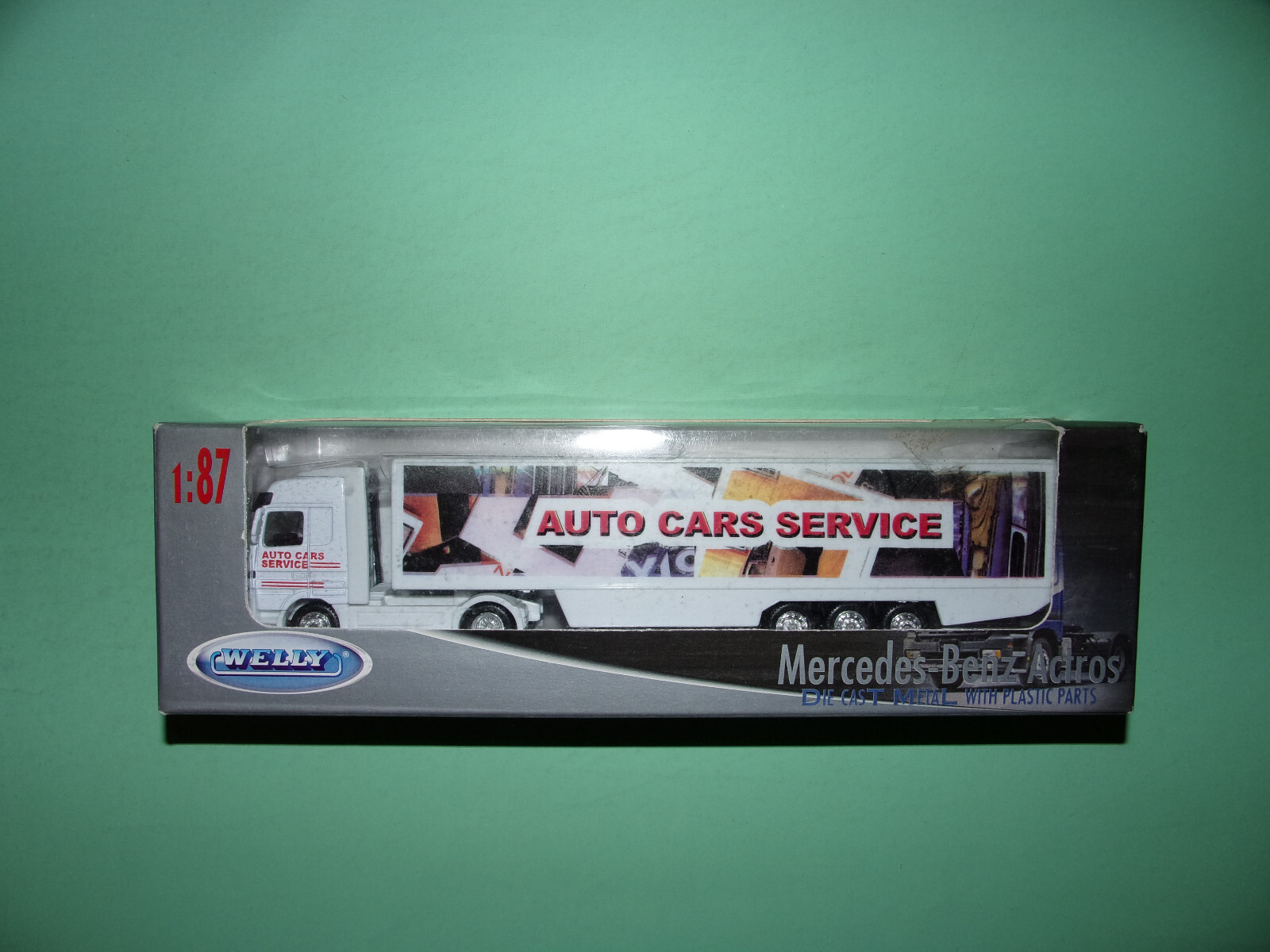 Camions miniatures Mercedes Actros Welly au 1/87 pour créer vos dioramas urbains