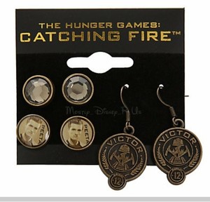 The-Hunger-Games-Catching-Fire-Victors-PEETA-3-Pair-Earrings-Costume-Jewelry-New