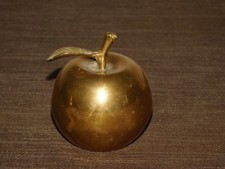 VINTAGE KITCHEN FRUIT 2 3/4" HIGH BRASS APPLE BELL