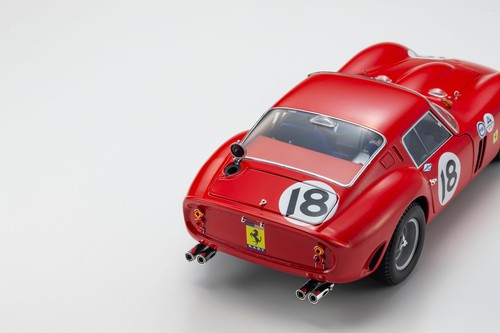 Kyosho 1:18 Ferrari 250 GTO #18 Winner 1963 Daytona 3h (08438F) - Picture 12 of 15