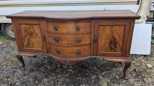 Large antique sideboard on legs 3 bow front drawers 2 cupboards with shelf NSE26