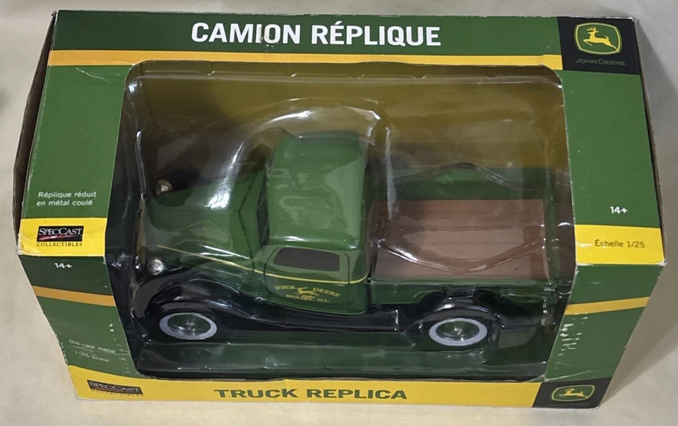 John Deere Truck Replica - New - SpecCast Die Cast 1/25 Moline, IL Green 16196 - Image 4 of 4