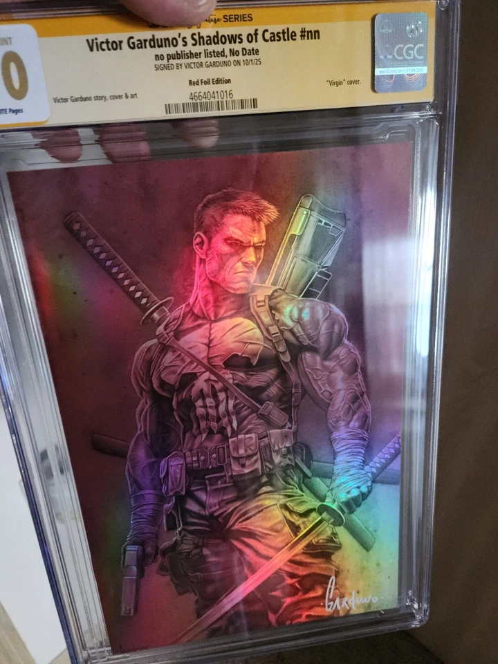 Shadows of Castle #1 Garduno BLOOD FIL 10.0 Grail CGC 签名 Victor Garduno  — 第 2/4 张图片