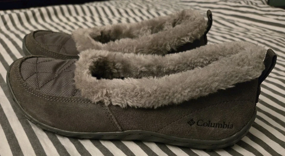 Columbia Slippers Womens Sz 6 Powder Summit Moccasins Gray Sherpa Soft Durable - Image 4 of 4