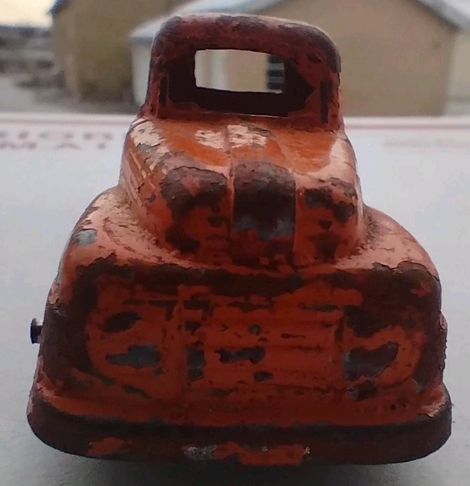 1949 Tootsietoy Ford F1 Pickup Truck 3" Fabricado nos Estados Unidos Laranja🔴🟠🟡🔴⚪🔵 - Imagem 2 de 4