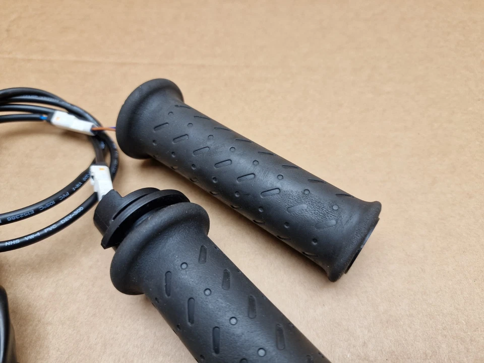 Рукоятки с подогревом, переключатель и ткацкий станок Triumph Tiger 1050 SPORT подлинные оригинальные 2013–2016 гг. - Изображение 4 из 4