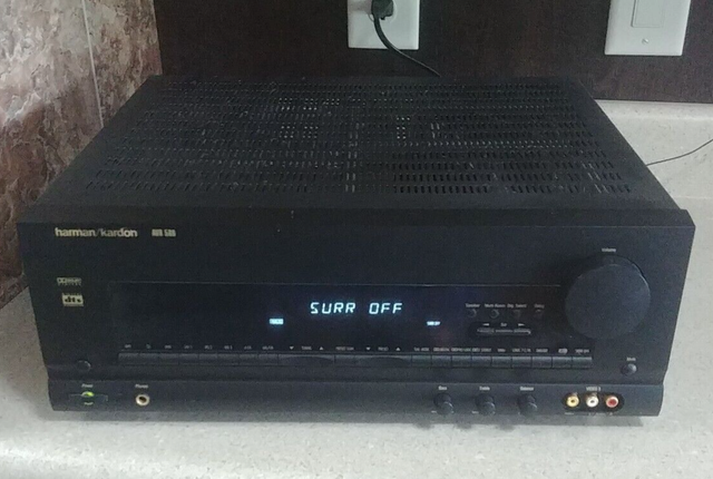 Harman Kardon AVR 500 5.1 Channel 70 