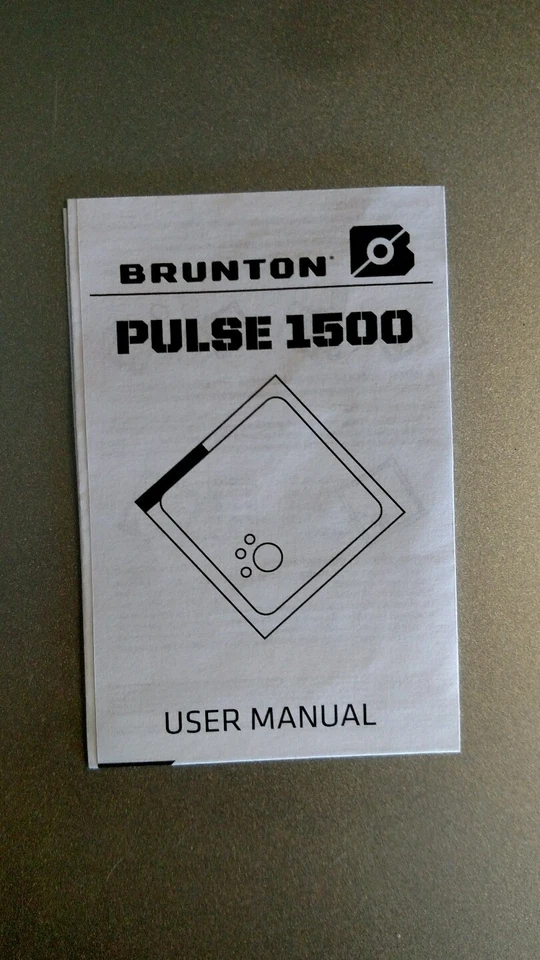 Cargador portátil para teléfono celular y dispositivo Brunton Pulse 1500 (amarillo) Foto 4 de 4