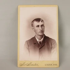 VTG Antique Studio Photo Cabinet Card man LeSueur Le Sueur MN Minnesota McMaster