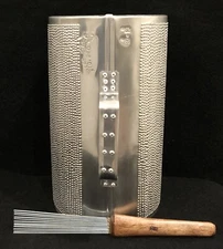 Guira Profesional Dominicana 23”X 13” Con Su Gancho Incluido