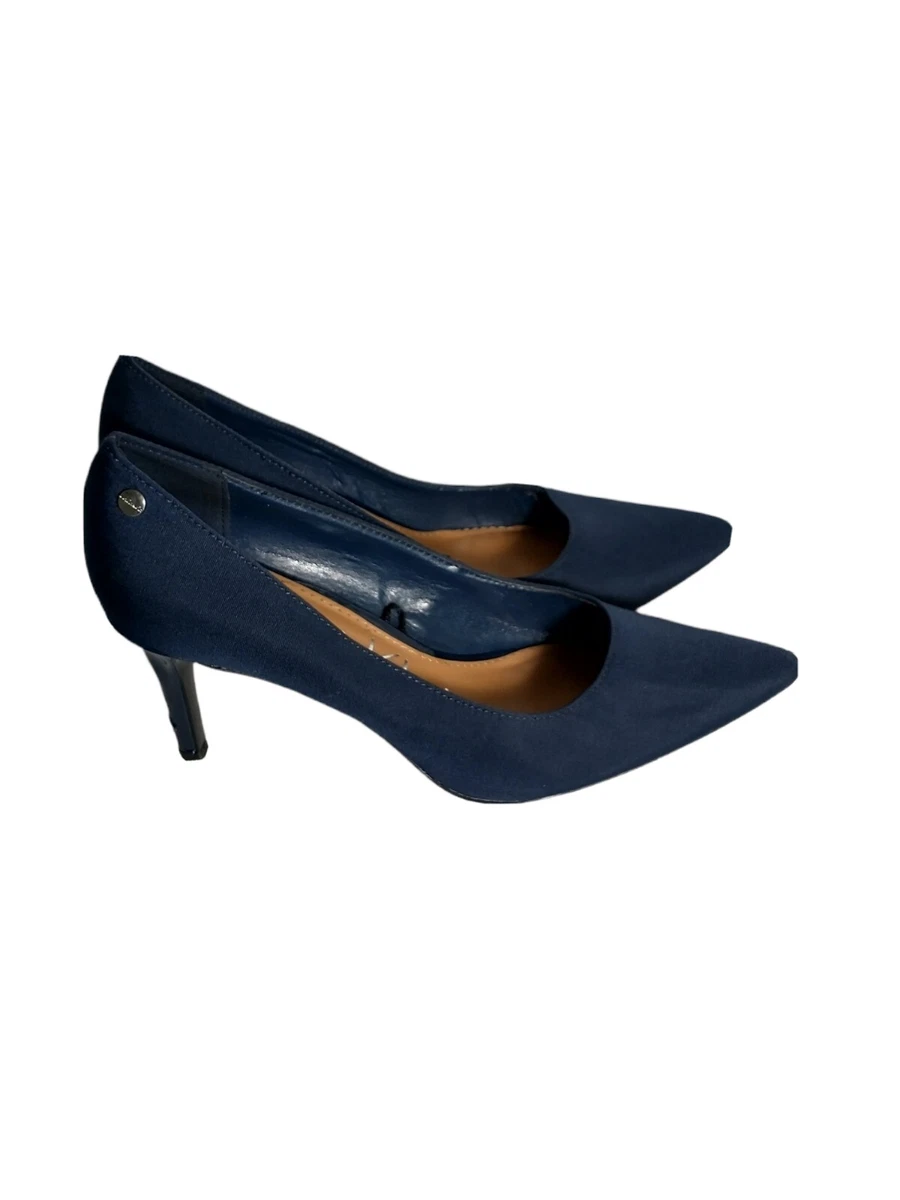 Calvin klein 2024 blue pumps