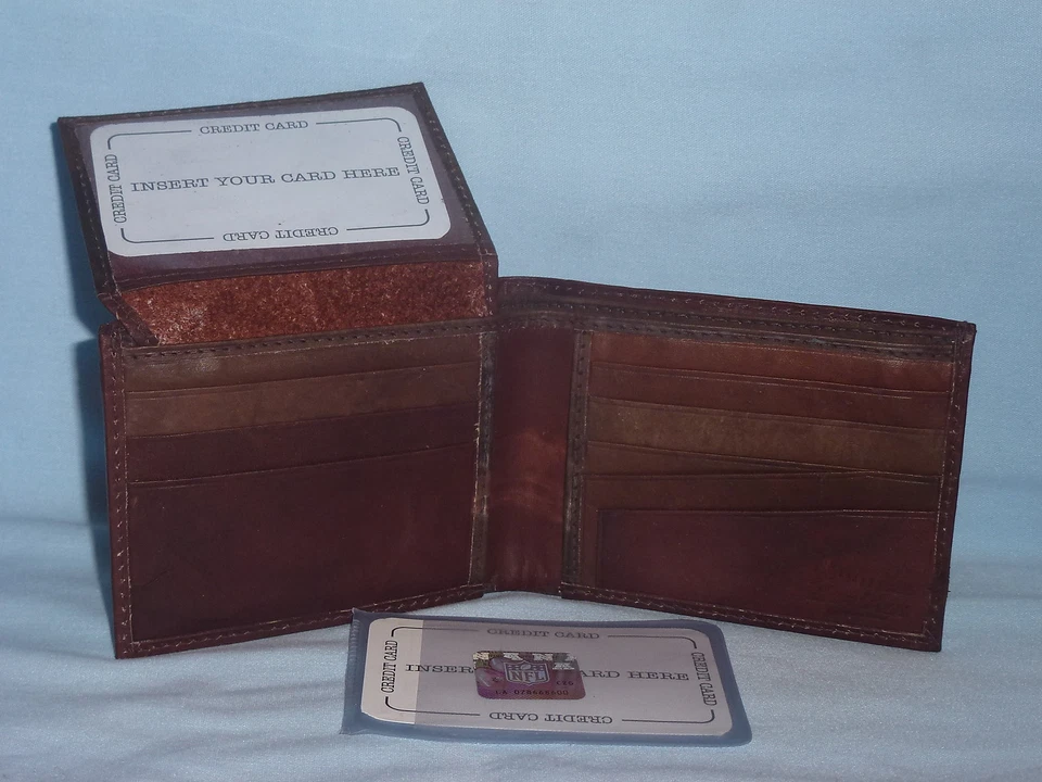 New York NY KNICKS    Leather BiFold Wallet    NEW    dkb4 z lf - Image 4 of 4