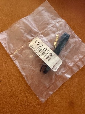 NEW GENUINE 54121919061 BMW E30 E28 E34 E24 E23 E32 E34 sliding piece NLA
