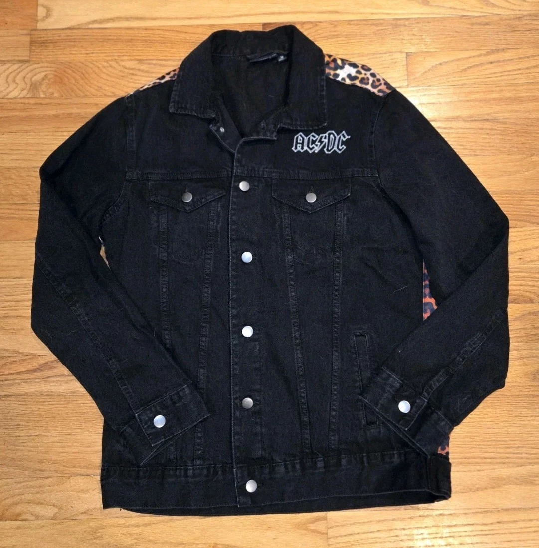 AC/DC Black Denim Leopard Print Album Titles Trucker Jacket Medium - product detail image 2