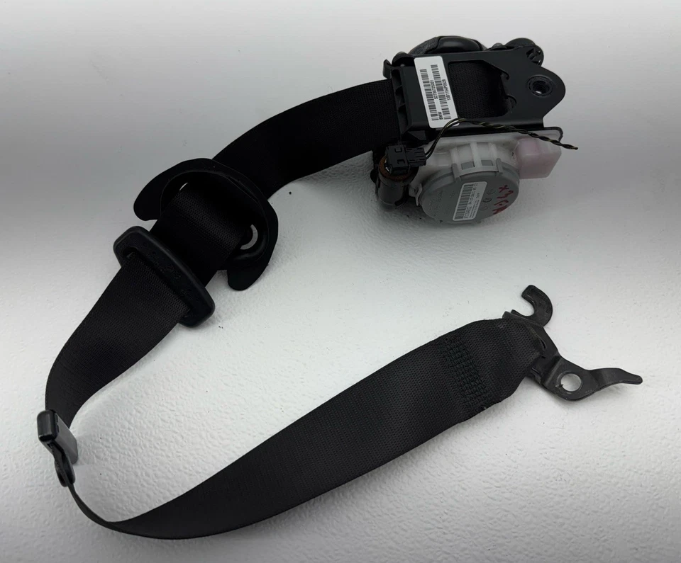 BLACK 2011-2017 BMW X3 X4 F25 F26 FRONT RIGHT PASSENGER SIDE SEAT BELT 7258436 - Image 2 of 4