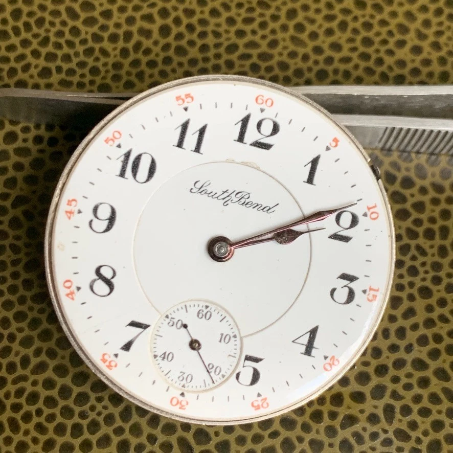 1913 年 South Bend 级 16S 17 珠宝露脸怀表机芯运行 — 第 2/2 张图片