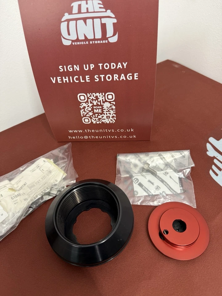 Juego de tuercas de bloqueo central para llantas de aleación Alfa Romeo GTAm y GTA Foto 4 de 4