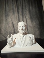 Busto Silvio Berlusconi in Stampa 3D con Gesto delle Corna | Statuetta Simpatica