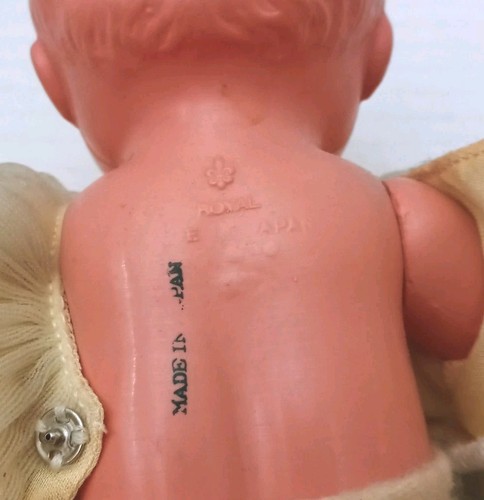Muñeca de celuloide real vintage en vestido de Japón con etiqueta de papel 8 pulgadas - Imagen 3 de 9