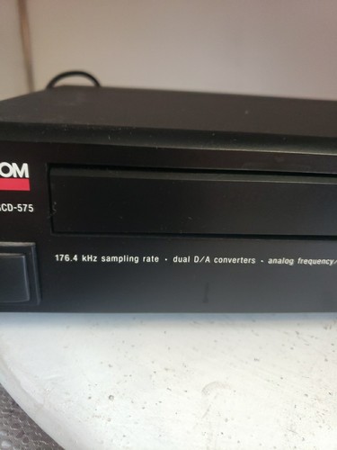 Reproductor de CD Adcom GCD-575 - Funciona pero salta pistas, etc. - Imagen 3 de 24