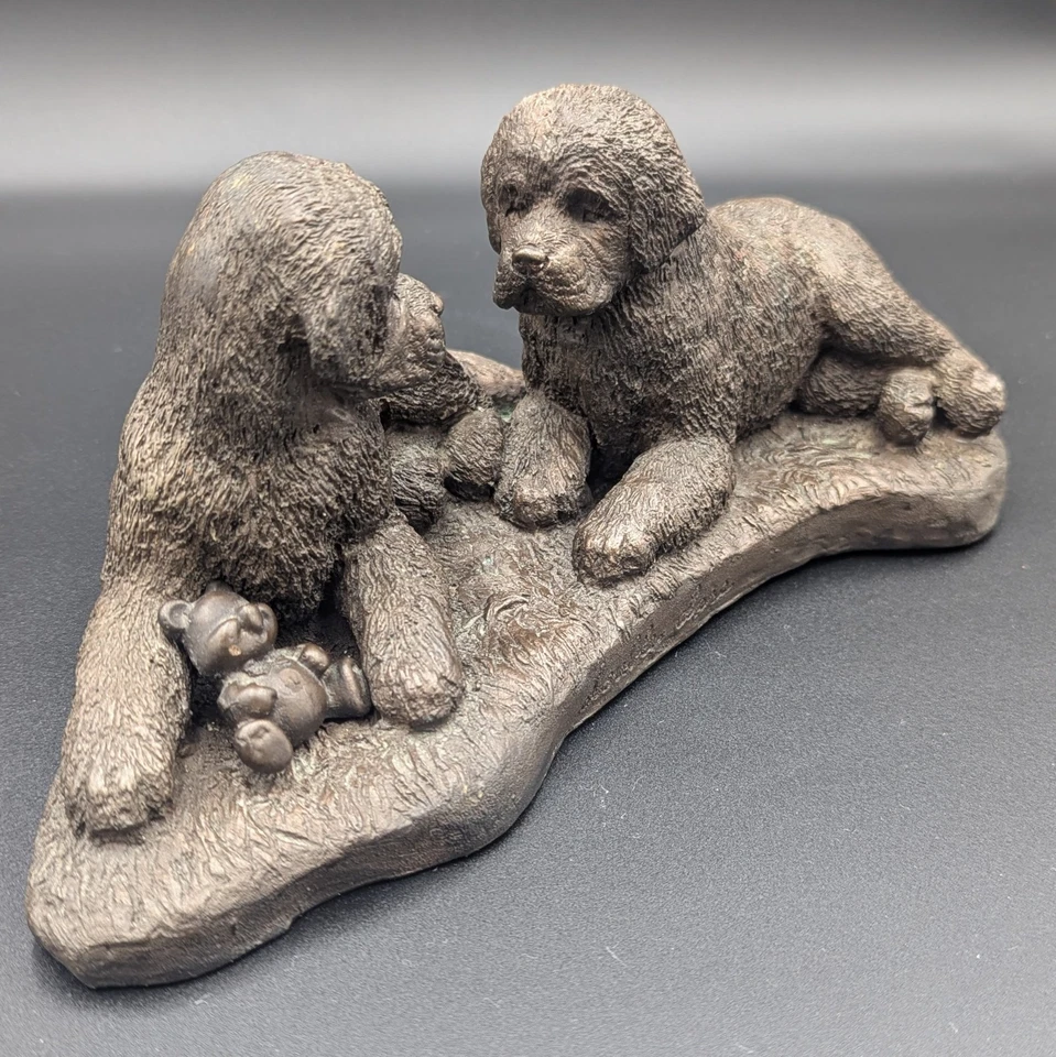 Escultura de resina de bronce fundido Terranova perros Newfies - T (Tony) Acevedo 10,5" L Foto 2 de 4