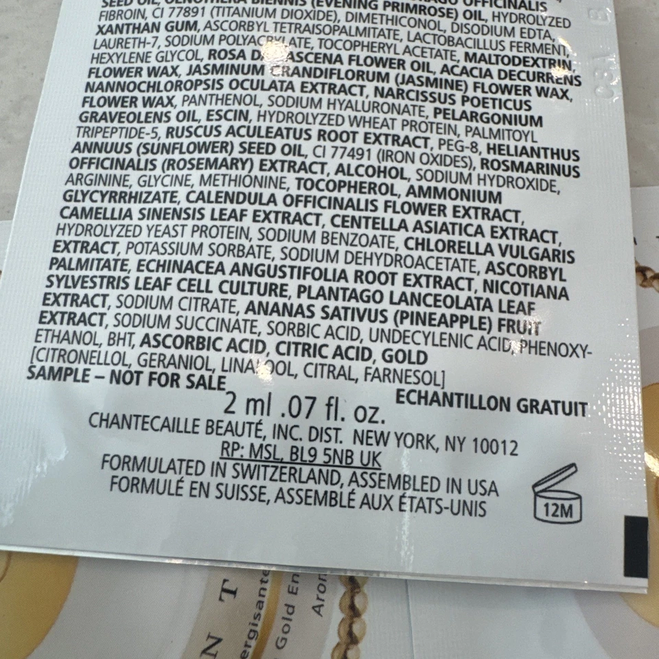 Crema facial energizante Chantecaille Nano Gold 3 2 ml/0,07 oz cada paquete Foto 3 de 3
