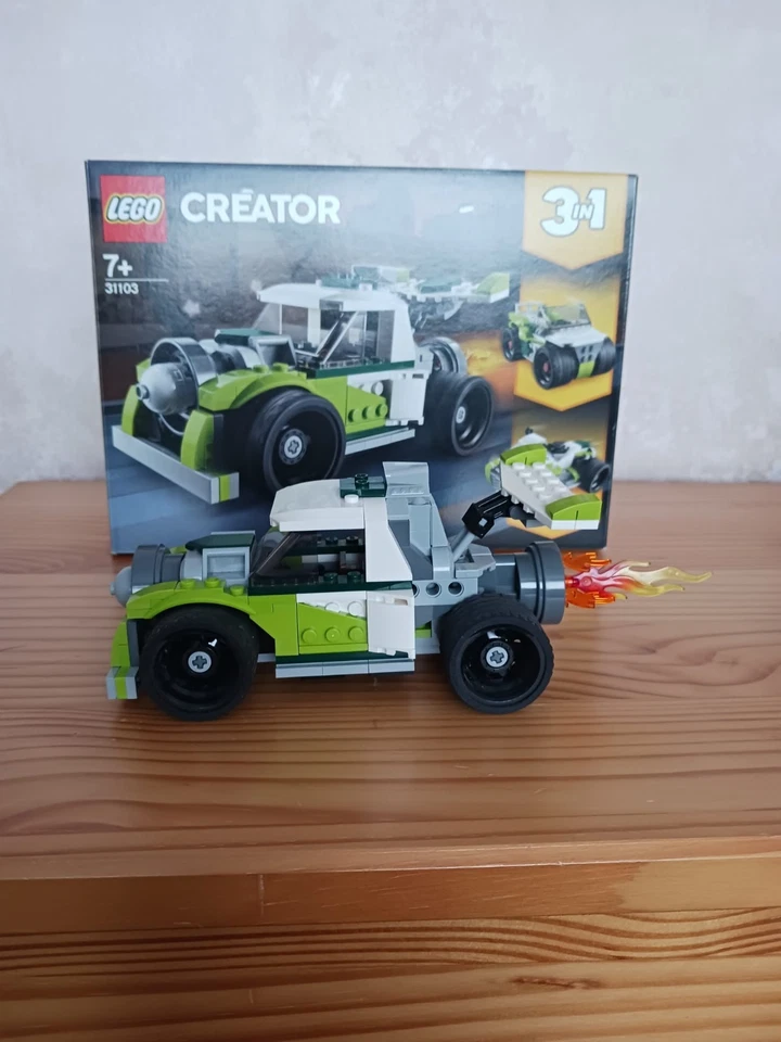 LEGO Creator 31103 Rocket Truck, photo 2 of 5