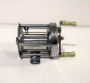 Vintage South Bend 300 Reel Model D