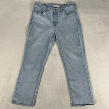 Levi  s Classic Straight Jeans Women  s Size 12 Light Wash Denim
