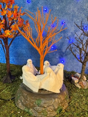 Department 56 The Ghost Dance Halloween Village Accessories Animated -tested-