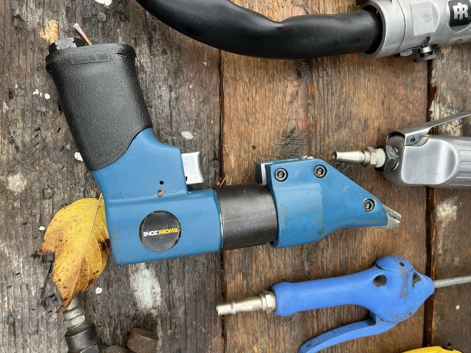 Collection Of 9 Air Tools Inc Air Chisle, Sander, Nibbler, Drill - Image 2 of 4