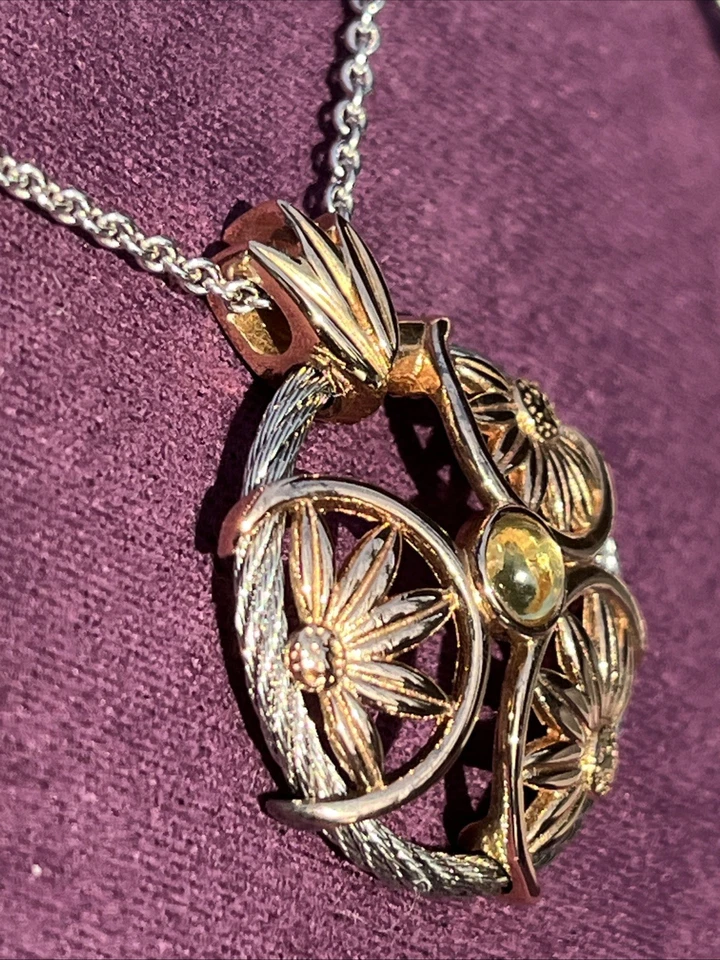 COLLAR PHILIPPE CHARRIOL PERIDOTO CABLE ACERO KIMONO PLATA/ORO ROSA; PRECIO DE VENTA SUGERIDO POR EL FABRICANTE $760 Foto 4 de 4